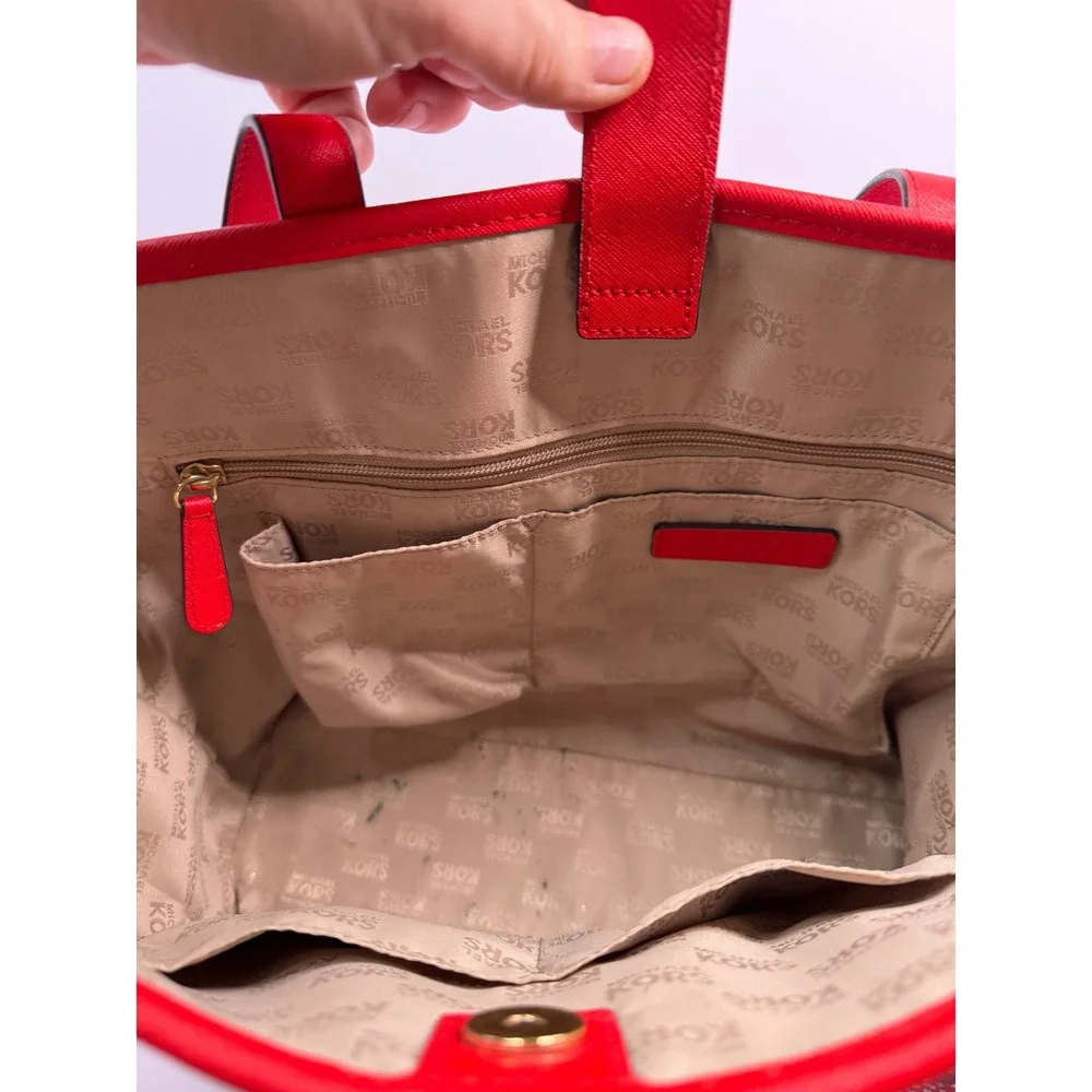Michael Kors Jet Set Floral Ditsy Saffiano Leather Tote Bag Gold Tone Logo‎